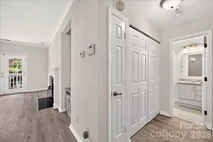 301 Queens Rd, Charlotte, NC 28204 - Photo 25