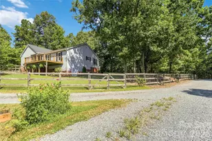 11932 Everidge Pl, Charlotte, NC 28227 - Photo 3