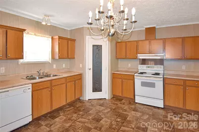 432 Forest Place NW, Lenoir, NC 28645 - Photo 9