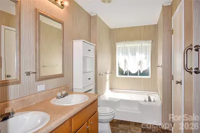 432 Forest Place NW, Lenoir, NC 28645 - Photo 15