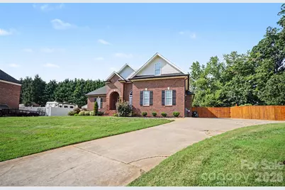 2013 Buckthorn Court, Gastonia, NC 28056 - Photo 3