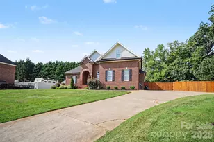 2013 Buckthorn Ct, Gastonia, NC 28056 - Photo 3