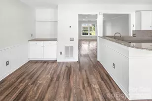 8228 Legare Ct, Charlotte, NC 28210 - Photo 9