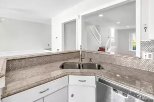 8228 Legare Ct, Charlotte, NC 28210 - Photo 5