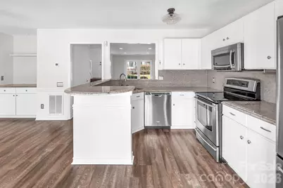 8228 Legare Court, Charlotte, NC 28210 - Photo 11