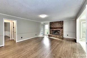 1401 Heatherloch Dr, Gastonia, NC 28054 - Photo 9