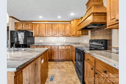 12 N Frederick Lane, Hendersonville, NC 28792 - Photo 7