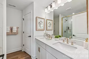 9028 Gulledge Ct, Charlotte, NC 28262 - Photo 9