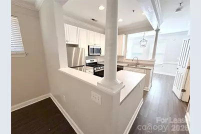 518 E 9th Street, Charlotte, NC 28202 - Photo 7
