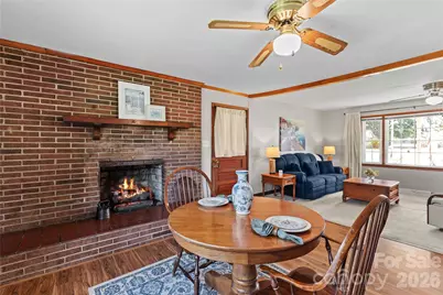 306 S Greenbriar Road, Statesville, NC 28625 - Photo 9