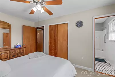 306 S Greenbriar Road, Statesville, NC 28625 - Photo 17