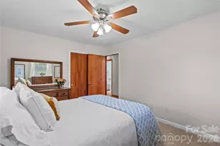 306 S Greenbriar Rd, Statesville, NC 28625 - Photo 21