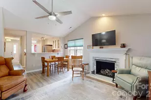9028 Providence Colony Dr, Charlotte, NC 28277 - Photo 23