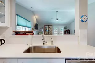 9028 Providence Colony Dr, Charlotte, NC 28277 - Photo 13