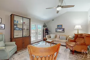 9028 Providence Colony Dr, Charlotte, NC 28277 - Photo 25