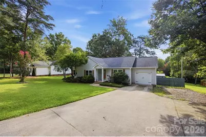 1297 Creekview Drive, Gastonia, NC 28052 - Photo 3
