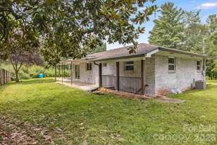 25 Hickory Tree Rd, Asheville, NC 28805 - Photo 35