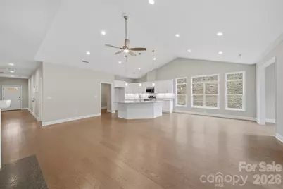 827C Wynnshire Drive #66, Hickory, NC 28601 - Photo 5