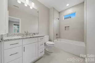 827C Wynnshire Dr, Hickory, NC 28601 - Photo 23