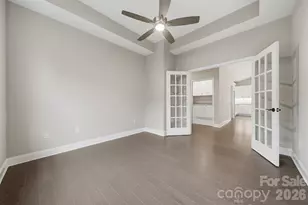827C Wynnshire Dr, Hickory, NC 28601 - Photo 13