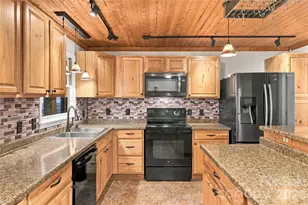 75 Crosswick Ln, Hendersonville, NC 28739 - Photo 13