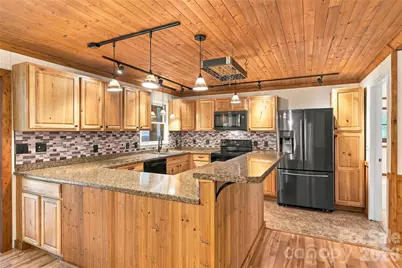 75 Crosswick Lane, Hendersonville, NC 28739 - Photo 17