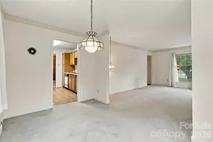 1641 Camelot Dr, Hendersonville, NC 28739 - Photo 15