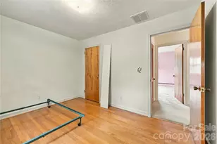 1641 Camelot Dr, Hendersonville, NC 28739 - Photo 29