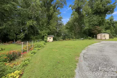 1641 Camelot Drive, Hendersonville, NC 28739 - Photo 33