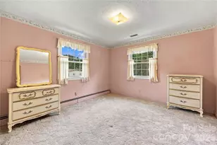 1641 Camelot Dr, Hendersonville, NC 28739 - Photo 27
