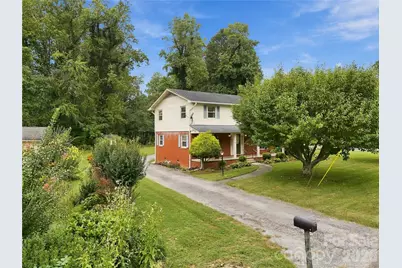 1641 Camelot Drive, Hendersonville, NC 28739 - Photo 5