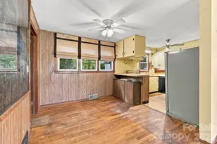 3305 Spartanburg Hwy, Flat Rock, NC 28731 - Photo 19