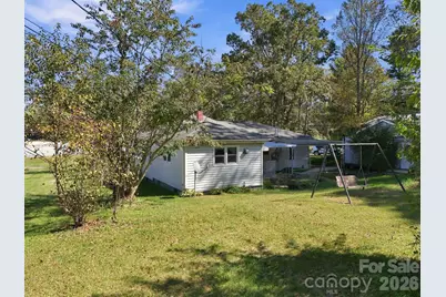 3305 Spartanburg Highway, Flat Rock, NC 28731 - Photo 7