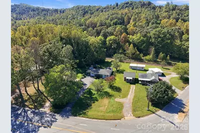 3305 Spartanburg Highway, Flat Rock, NC 28731 - Photo 15