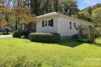 3305 Spartanburg Highway, Flat Rock, NC 28731 - Photo 3