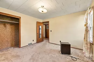 3305 Spartanburg Hwy, Flat Rock, NC 28731 - Photo 29