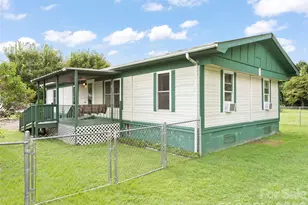 1254 Sulphur Springs Rd, Waynesville, NC 28786 - Photo 23