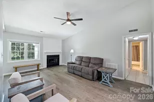 6422 Pineburr Rd, Charlotte, NC 28211 - Photo 5