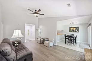 6422 Pineburr Rd, Charlotte, NC 28211 - Photo 11