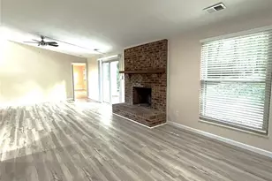 1725 Van Dyke Dr, Charlotte, NC 28213 - Photo 11