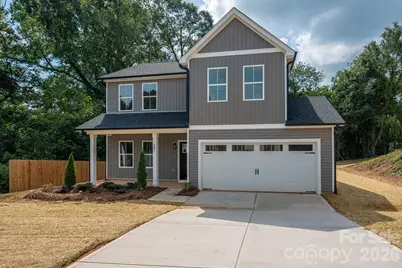 301 Congress Street W, Lincolnton, NC 28092 - Photo 1