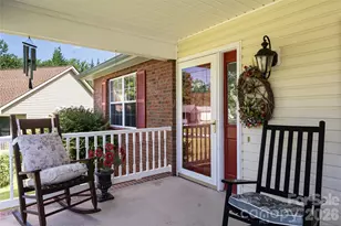 40 Meadow Dr, Etowah, NC 28742 - Photo 7