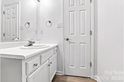 323 Avery Avenue, High Point, NC 27265 - Photo 7