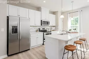 7367 Marino Ct, Charlotte, NC 28212 - Photo 3