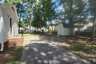 6504 Olde Savannah Rd, Charlotte, NC 28227 - Photo 21