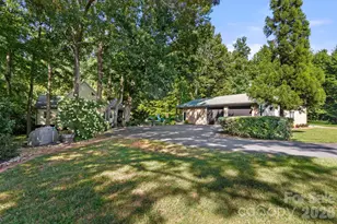 613 Perry Rd, Troutman, NC 28166 - Photo 7