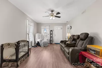 206 Oakland Avenue, Greer, SC 29650 - Photo 19