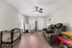 206 Oakland Ave, Greer, SC 29650 - Photo 19