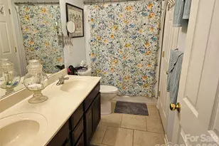 16931 Greenlawn Hills Ct, Charlotte, NC 28213 - Photo 13