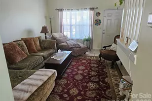 16931 Greenlawn Hills Ct, Charlotte, NC 28213 - Photo 5